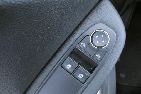 Renault Clio   Sce Authentic 49kW