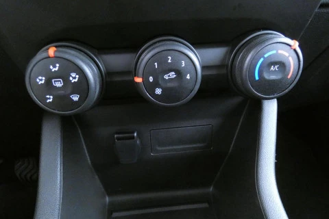 Renault Clio   Sce Authentic 49kW