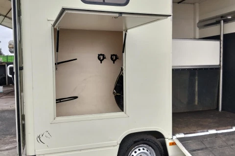 Mercedes-Benz Sprinter TRANSPORTE CABALLOS 