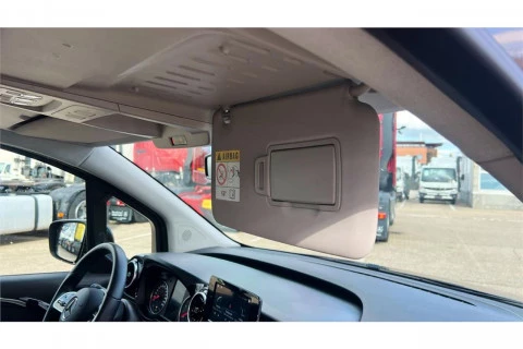 Mercedes-Benz Clase T 180 d