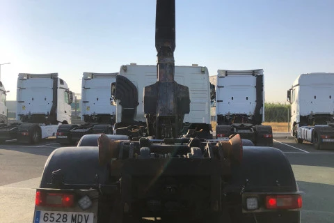 Volvo FM 380 + multilif 25 t.