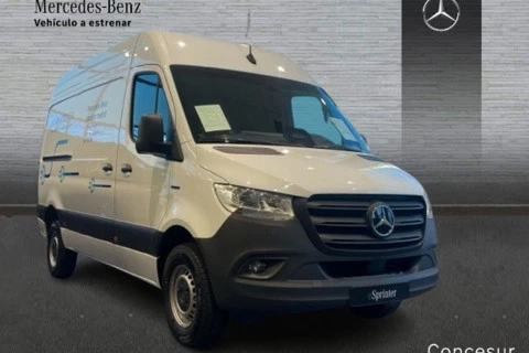 Mercedes-Benz eSprinter 320 Furgón PRO Medio