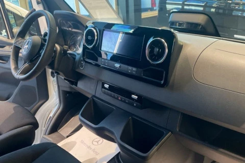 Mercedes-Benz eSprinter 320 Furgón PRO Medio