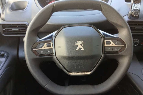 Peugeot Rifter Active Pack Business Standard BlueHDi 73 kW (100 CV)