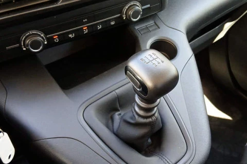 Peugeot Rifter Active Pack Business Standard BlueHDi 73 kW (100 CV)