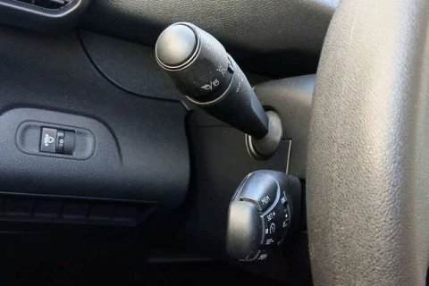 Peugeot Rifter Active Pack Business Standard BlueHDi 73 kW (100 CV)