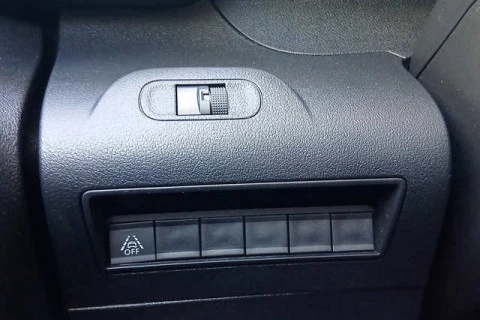 Peugeot Rifter Active Pack Business Standard BlueHDi 73 kW (100 CV)