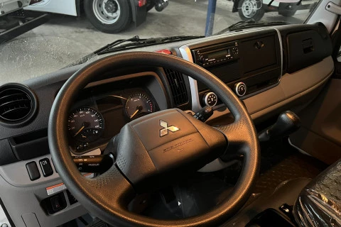 Mitsubishi Fuso Canter 3S13