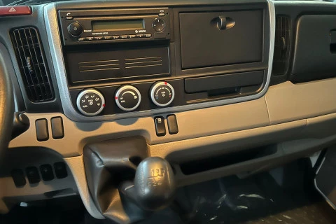 Mitsubishi Fuso Canter 3S13