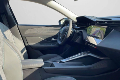 Peugeot 408 408 Allure Puretech 130 EAT8