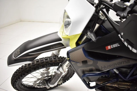 Husqvarna 701 Enduro .