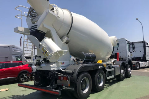 Mercedes-Benz Arocs 3740B