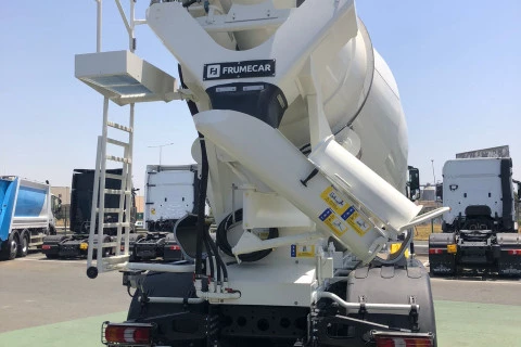 Mercedes-Benz Arocs 3740B