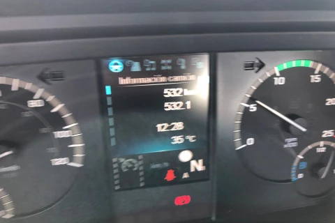 Mercedes-Benz Arocs 3740B