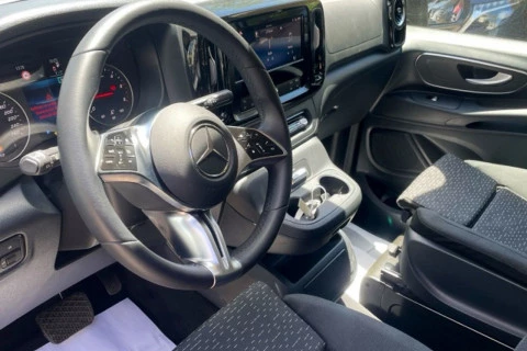 Mercedes-Benz Vito 114CDI AT 100kW Tourer Select Larga