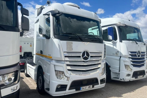 Mercedes-Benz Actros 1845 LS