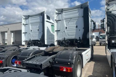 Mercedes-Benz Actros 1845 LS