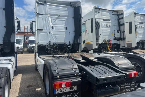 Mercedes-Benz Actros 1845 LS