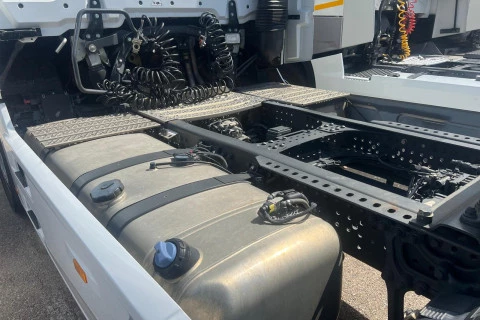 Mercedes-Benz Actros 1845 LS