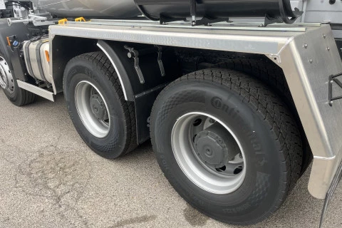 Mercedes-Benz Arocs 3240 B 8x4