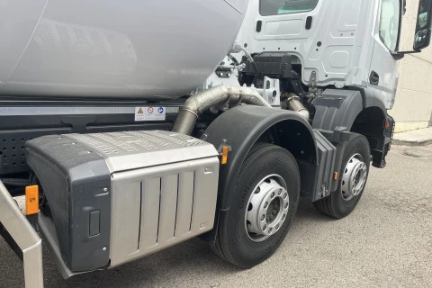 Mercedes-Benz Arocs 3240 B 8x4