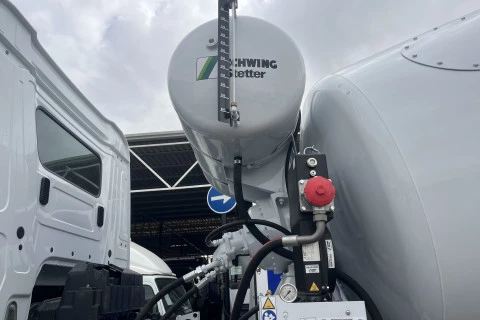 Mercedes-Benz Arocs 3240 B 8x4