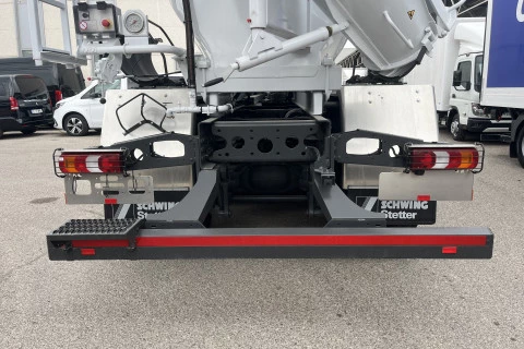 Mercedes-Benz Arocs 3240 B 8x4