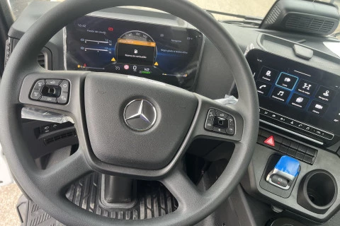 Mercedes-Benz Arocs 3240 B 8x4