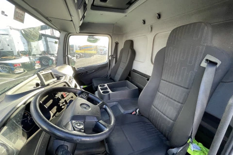 Mercedes-Benz Atego 1021