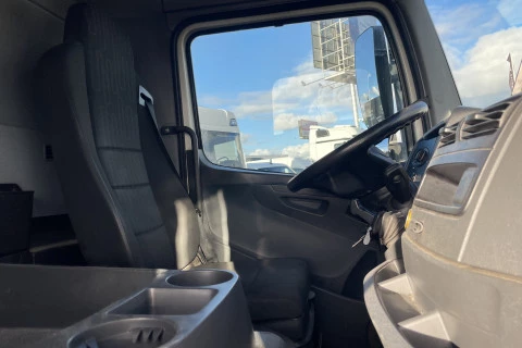 Mercedes-Benz Atego 1021