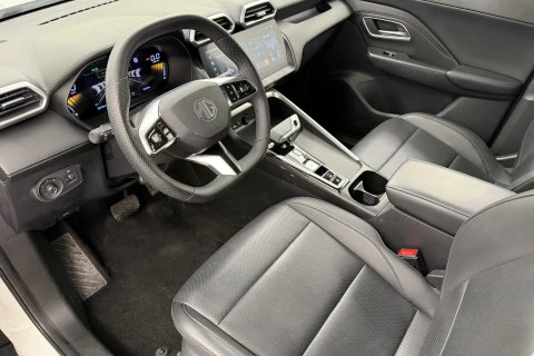 MG ZS Hybrid+ Luxury