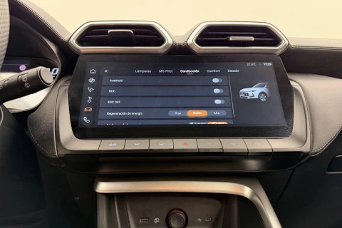 MG ZS Hybrid+ Luxury