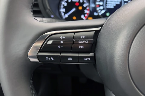 Mazda3 2.5L e-SKYACTIV G MHEV 103kW Prime-line