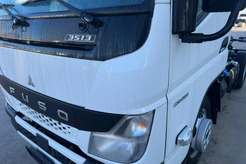 Mitsubishi Fuso Canter 3S13
