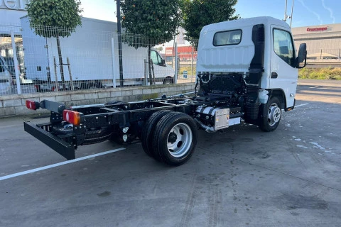 Mitsubishi Fuso Canter 3S13