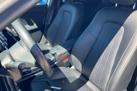 Mercedes-Benz Clase A A 180 Sedán