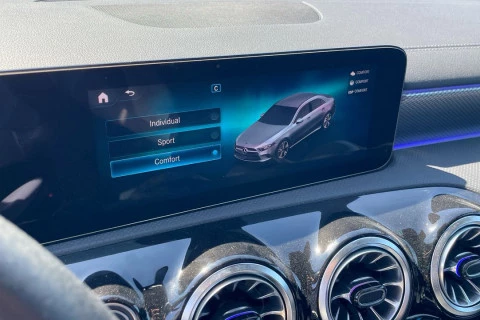 Mercedes-Benz Clase A A 180 Sedán