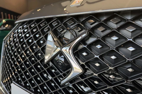 DS 7 PLUG-IN HYBRID 225 ÉDITION FRANCE