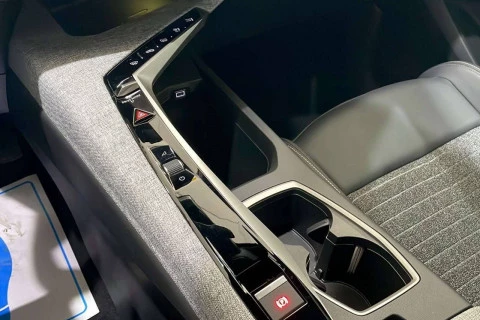 Peugeot 5008 Hybrid 1.2 100KW Allure eDCS6