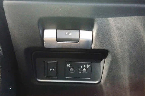 Land Rover Discovery Sport 2.0D TD4 MHEV R-Dynamic S AWD Auto 120 kW (163 CV)