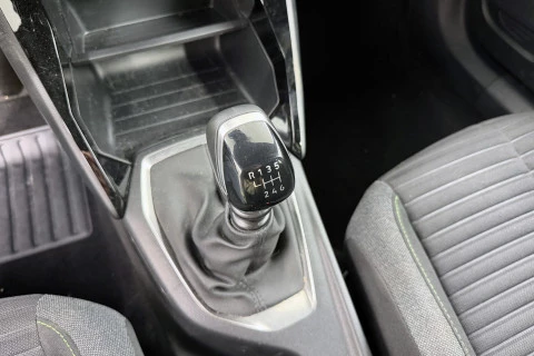 Peugeot 2008 Active Puretech 100 S&S 6 Vel. MAN