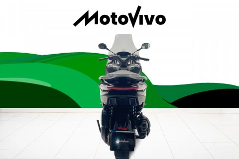 Piaggio MP3 400 HPE .