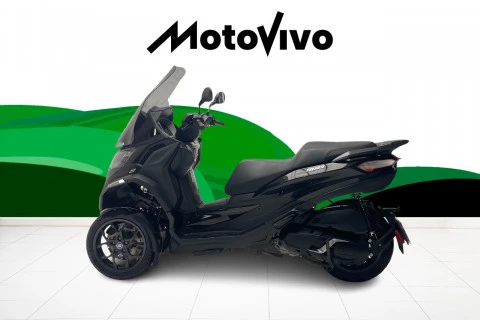 Piaggio MP3 400 HPE .