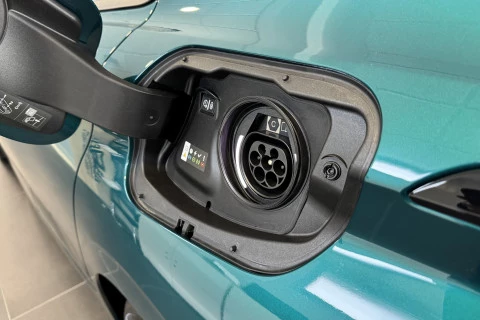 Peugeot 308 5P Allure Hybrid PHEV 195 e-DCT7