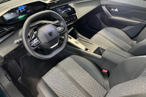 Peugeot 308 5P Allure Hybrid PHEV 195 e-DCT7