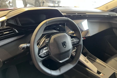 Peugeot 308 5P Allure Hybrid MHEV 145 e-DCS6