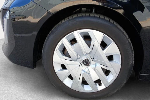 Peugeot 208 PureTech 100 Active 75 kW (100 CV)