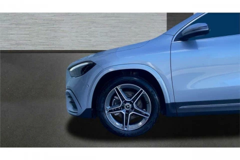 Mercedes-Benz GLA GLA 200 D
