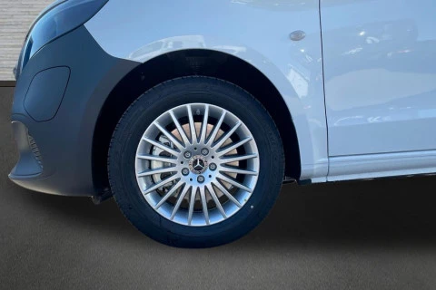 Mercedes-Benz eVito eVito 112 Furgón Larga