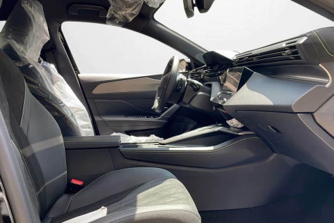 Peugeot 308 5P GT BlueHDi 130 S&S EAT8